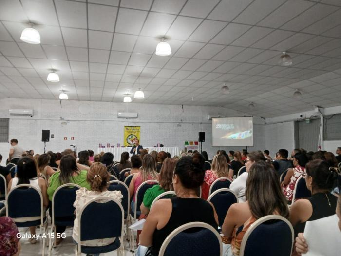 CONSELHO TUTELAR E REDE DE APOIO PARTICIPAM DE ENCONTRO ESTADUAL EM TORRES