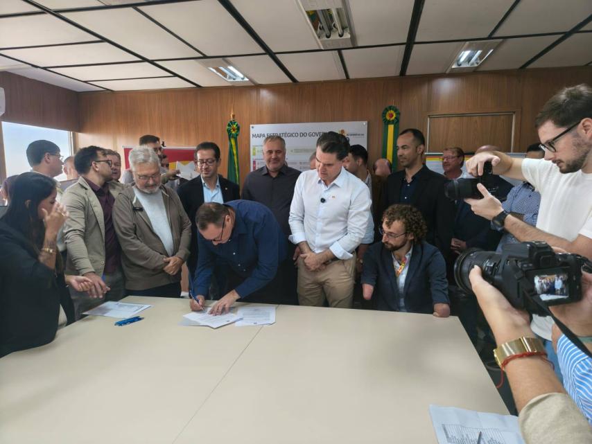 IBIRAPUITÃ RECEBE NOVO VEÍCULO ADAPTADO PARA ATENDIMENTO À POPULAÇÃO