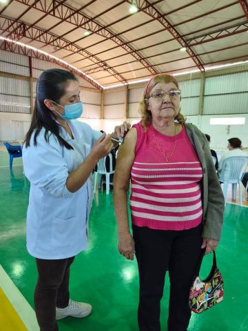 SAÚDE: Grupo da Terceira Idade recebe orientações sobre alimentação saudável e vacinação contra H1N1