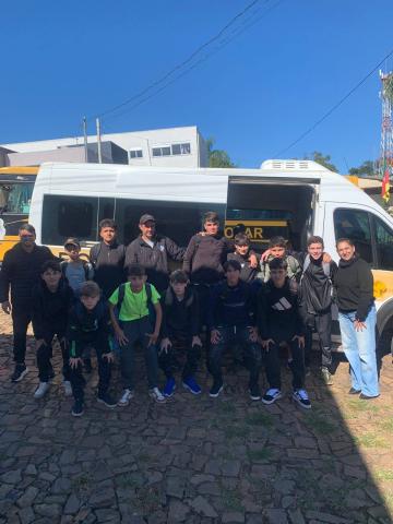 EDUCAÇÃO: Atletas do município participam de jogos e avaliação técnica